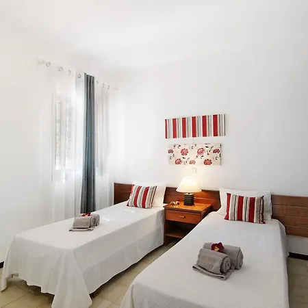 Amelia Tatil Evi *
